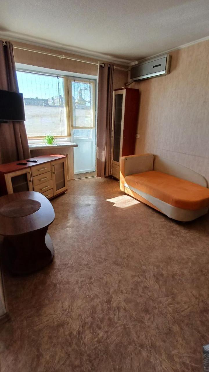 Apartment 2 Rooms Slobozhansky Prospekt Nizhnednepsovsk Dış mekan fotoğraf